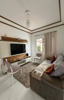 Casa Solta  4/4 e 1 suíte Buraquinho