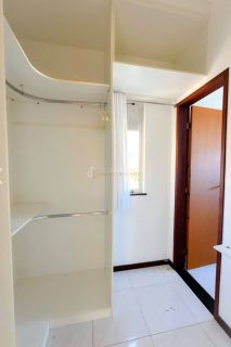 Casa Solta 4/4 e 3 suítes  Buraquinho