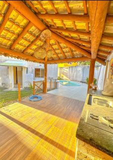 Casa Solta 4/4 e 3 suítes  Buraquinho