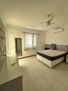 Casa Solta 4/4 e 1 suíte  Ipitanga