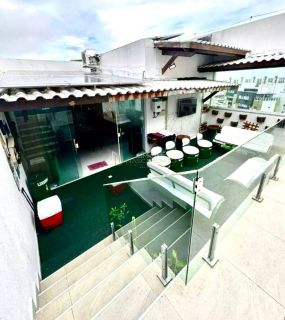 Cobertura 3/4 e 2 suítes Pitangueiras