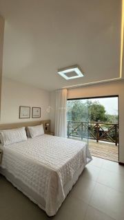 Casa de Condomínio Para Vender  3 suítes  Praia do Forte