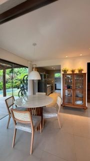 Casa de Condomínio Para Vender  3 suítes  Praia do Forte