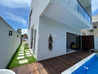 Casa de Condomínio  4 /4 e 2 suítes Abrantes