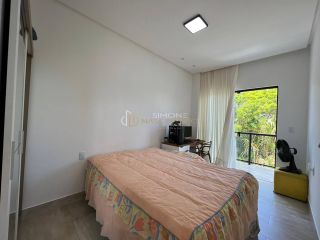 Casa de Condomínio  4 /4 e 2 suítes Abrantes