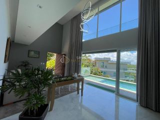 Casa à venda em Alphaville ll com 5 suítes e 8 vagas.