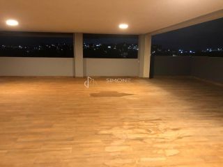 Casa à venda em Alphaville ll com 5 suítes e 8 vagas.