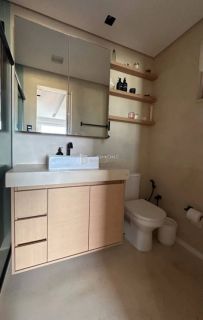 Apartamento 2/4 com Vista Mar Decorado em Vilas do Atlântico - Porteira Fechada.