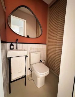 Apartamento 2/4 com Vista Mar Decorado em Vilas do Atlântico - Porteira Fechada.