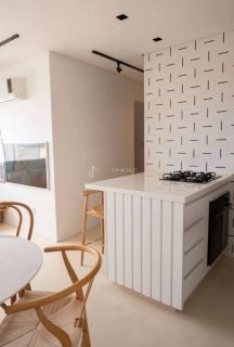 Apartamento 2/4 com Vista Mar Decorado em Vilas do Atlântico - Porteira Fechada.