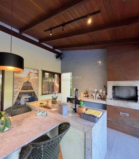 Casa de Condomínio 4 suítes Praia do Forte em Mata De São João