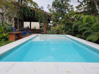 Casa de Condomínio  4 suítes Praia do Forte