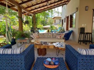 Casa de Condomínio  4 suítes Praia do Forte