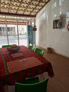 Casa Condomínio  4/4  Pitangueiras