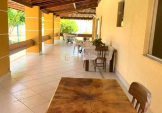 Casa  Condomínio 4/4 e 3 suítes Piatã