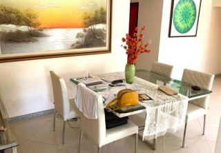 Casa  Condomínio 4/4 e 3 suítes Piatã