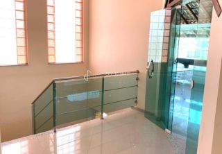 Casa  Condomínio 4/4 e 3 suítes Piatã