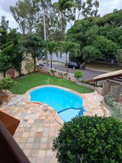 CASA 5 SUÍTES EM PIATÃ