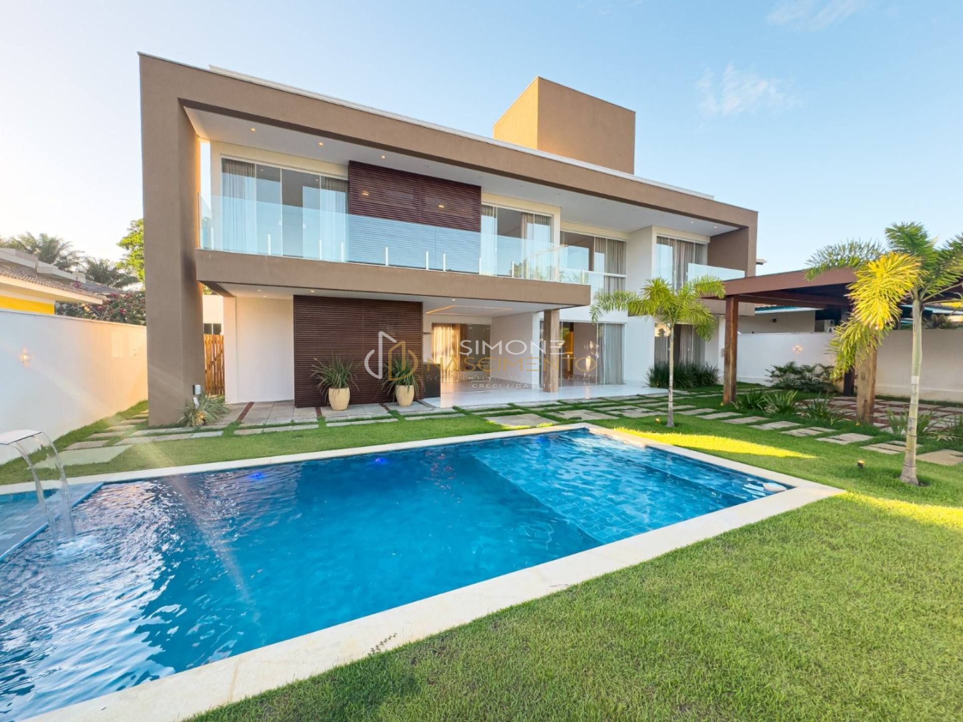 Casa em Condomínio  6 suítes  Guarajuba