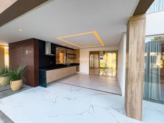 Casa em Condomínio  6 suítes  Guarajuba