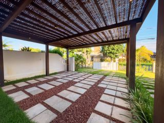 Casa em Condomínio  6 suítes  Guarajuba