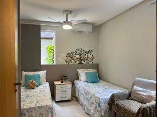 Casa Triplex em Vilas do Atlântico – Alto Padrão