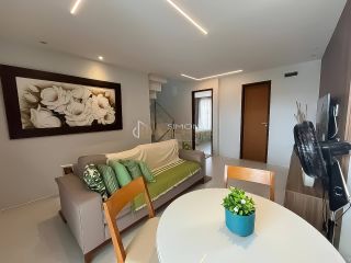 Casa Triplex em Vilas do Atlântico – Alto Padrão