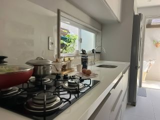 Casa Triplex em Vilas do Atlântico – Alto Padrão