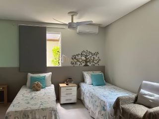 Casa Triplex em Vilas do Atlântico – Alto Padrão