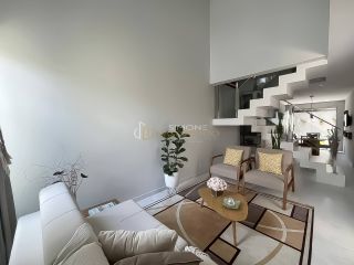 Casa Triplex em Vilas do Atlântico – Alto Padrão