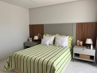 Casa Triplex em Vilas do Atlântico – Alto Padrão