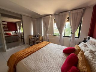 Casa de Condomínio 5/4 e 3 suítes  Piatã