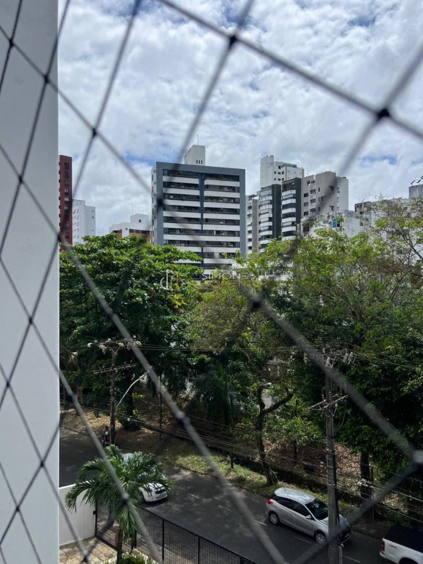 Apartamento 2 /4 e  1 suíte Pituba