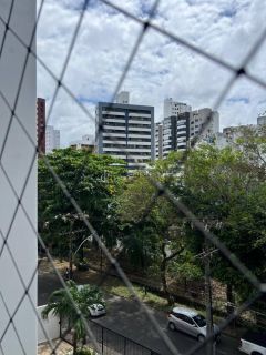 Apartamento 2 /4 e  1 suíte Pituba