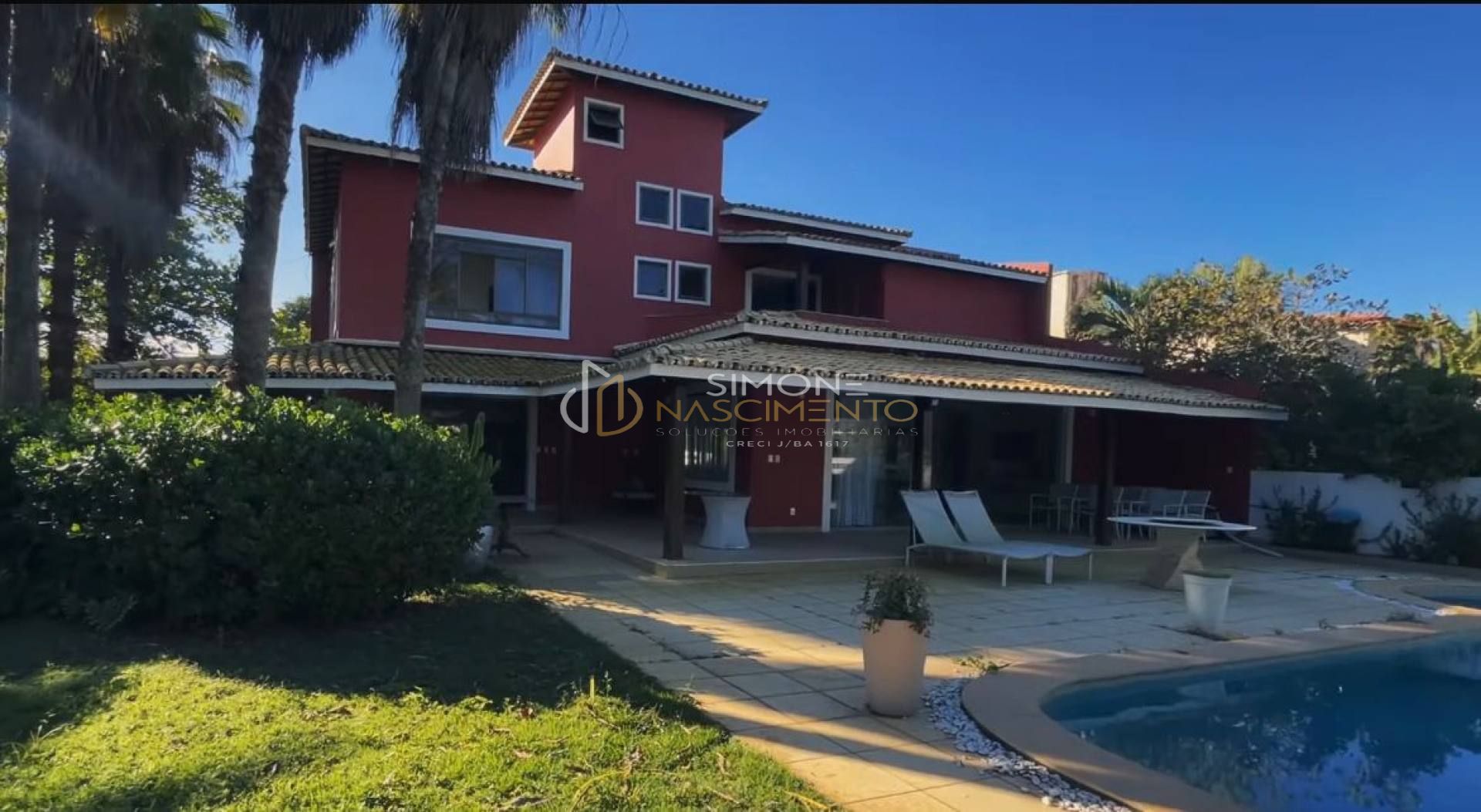 Casa de Condomínio 4/4 e 2 suítes  Jaguaribe