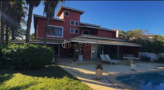 Casa de Condomínio 4/4 e 2 suítes  Jaguaribe