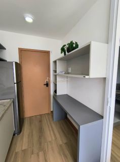 Apartamento 1/4 Mobiliado no Smart Pituba – Andar Alto, Vista Mar