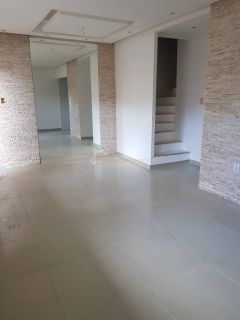 CASA 3 QUARTOS EM BURAQUINHO