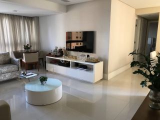 Apartamento 3/4 e 1  suíte Horto Florestal