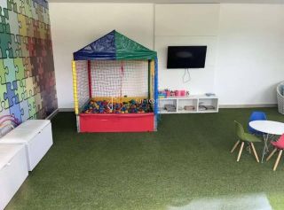 Apartamento 2 /4 e 1 suíte Pernambués