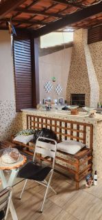 CASA 4 SUÍTES NA PRAIA DE IPITANGA