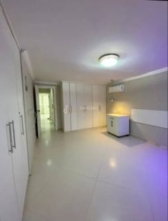 Casa de Condomínio  4/4 e  3 suítes Itapuã em Salvador