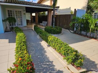 Casa de Condomínio  4/4 e  3 suítes Itapuã em Salvador