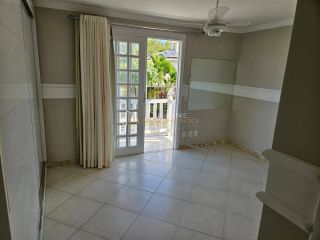 Casa de Condomínio  4/4 e  3 suítes Itapuã em Salvador