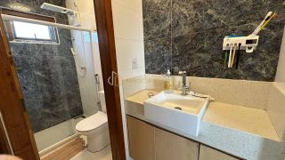 Casa de Condomínio  3 suítes Pé Direito  Arembepe