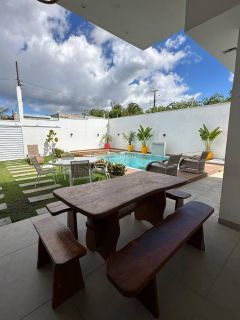 Casa de Condomínio 3/4 e 2 suíte Pé Direito Duplo  Arembepe