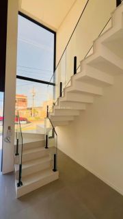 CASA 4 SUÍTES EM VILA DE ABRANTES