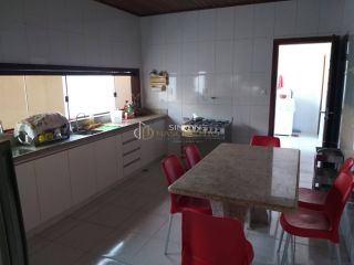 CASA 3 SUÍTES EM MADRE DE DEUS