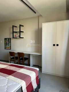 STUDIO NO CAMINHO DAS ÁRVORES