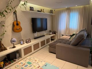 CASA DUPLEX 4 QUARTOS EM PATAMARES